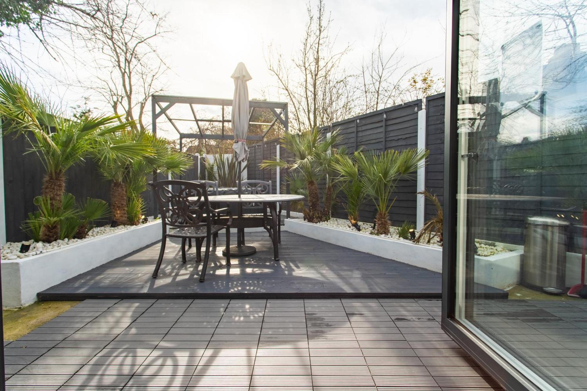 Modern 2Bed Pad W/ Hot Tub Villa Barking  Dış mekan fotoğraf